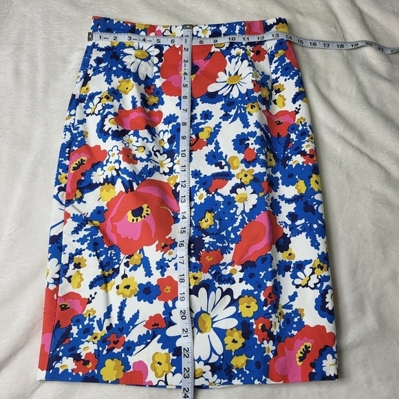 Boden Floral Pencil Skirt. Size 4P. 4 Petite. Colorful - Picture 7 of 8